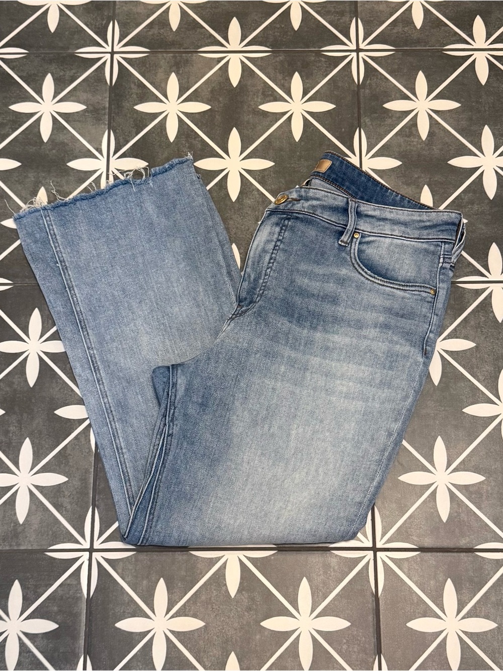 Kut from the Kloth Light Wash Straight Women’s Jeans